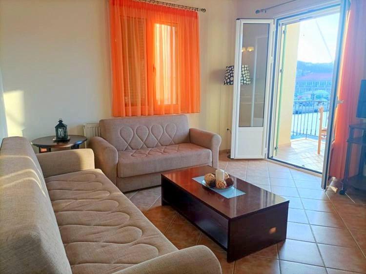 Lourantos Bayside Apartments Vathy  Zewnętrze zdjęcie