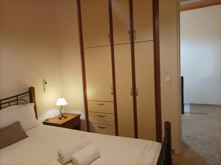 Lourantos Bayside Apartments Vathy  Zewnętrze zdjęcie