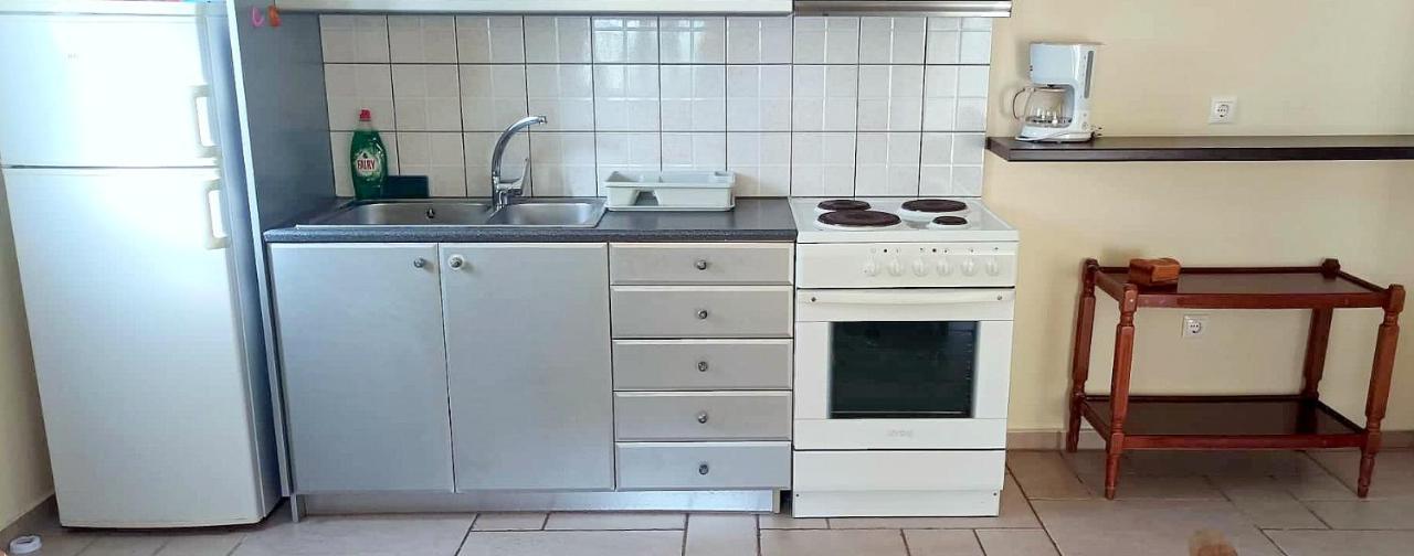 Lourantos Bayside Apartments Vathy  Zewnętrze zdjęcie